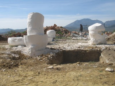 La Cimentacion de la escultura de 30TM. del Grupo escultórico Setas de Piedra